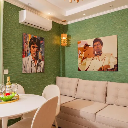 Apartment Lux Movie Stars Perea